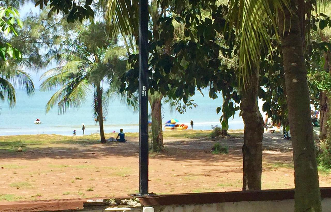 Pd Bayu Beach Resort Private Service Apartment ポートディクソン エクステリア 写真