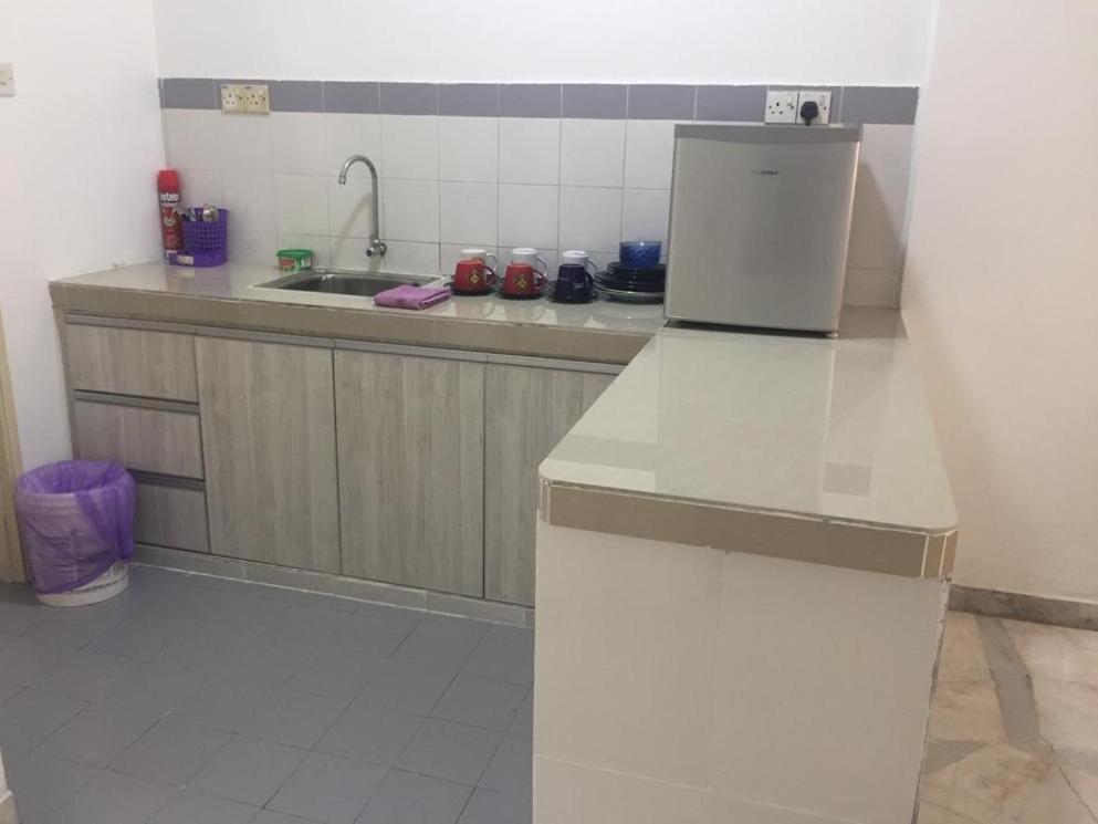 Pd Bayu Beach Resort Private Service Apartment ポートディクソン エクステリア 写真
